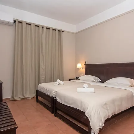 Talos Hotel Apartments Kato Daratso Exterior photo