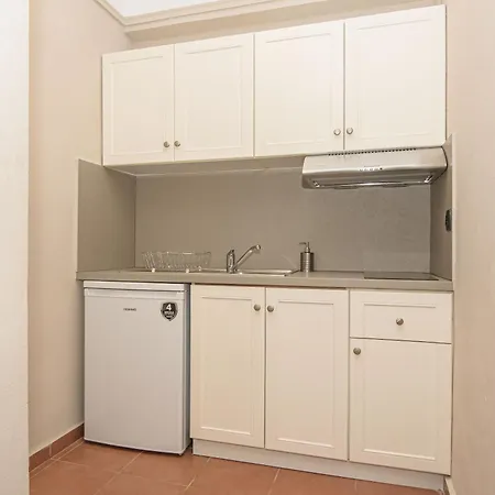 Talos Hotel Apartments Kato Daratso Room photo