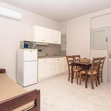 Talos Hotel Apartments Kato Daratso Exterior photo