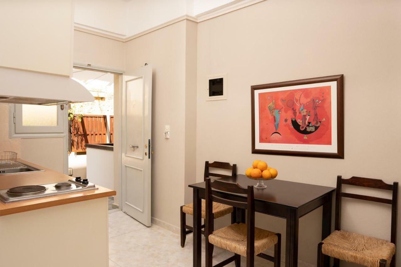 Talos Apartahotel 3*