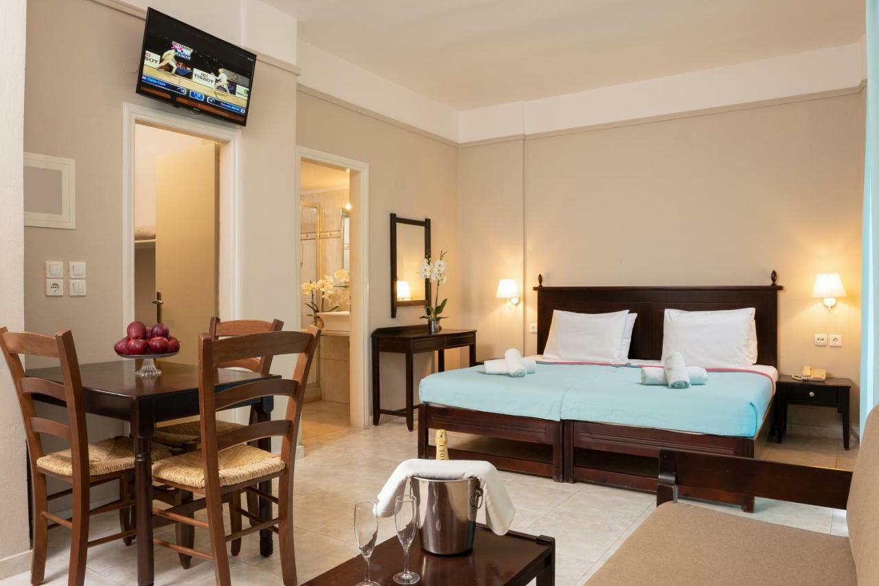 Talos Apartahotel 3*